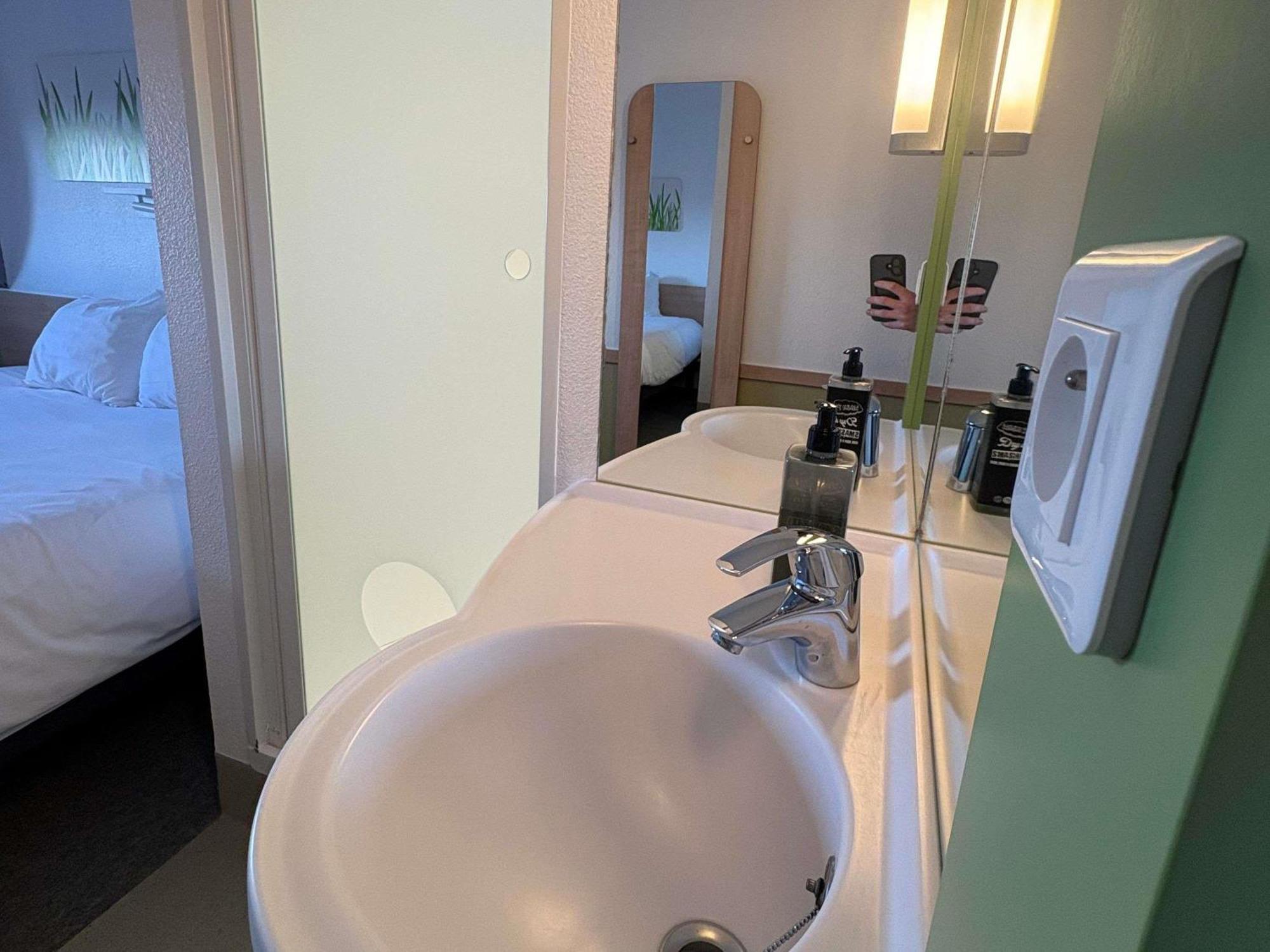 Ibis Budget Ancenis Mésanger Exteriör bild